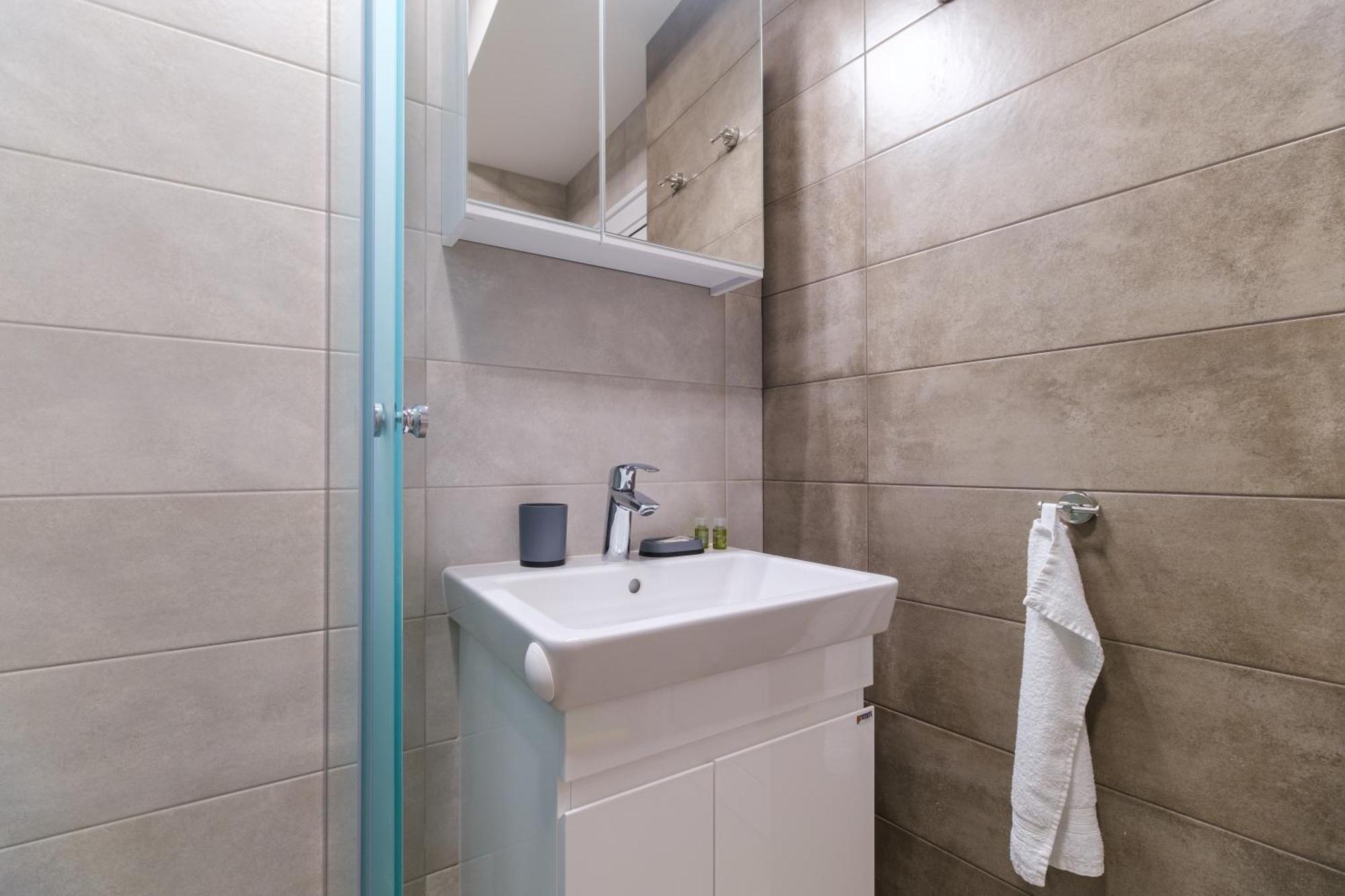 Modern 1-Bedroom Apartment With Free Parking Plovdiv Exterior photo
