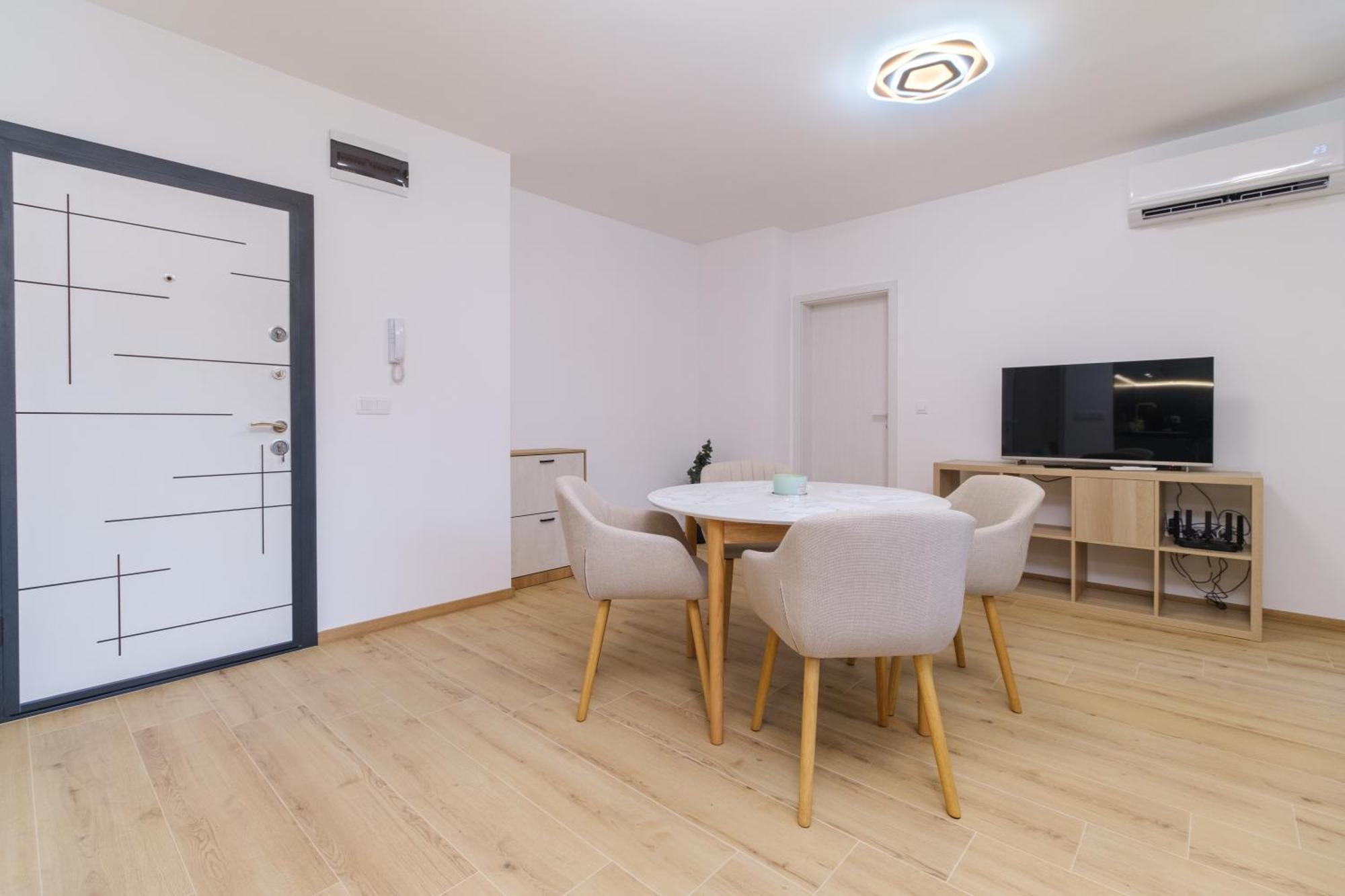 Modern 1-Bedroom Apartment With Free Parking Plovdiv Exterior photo